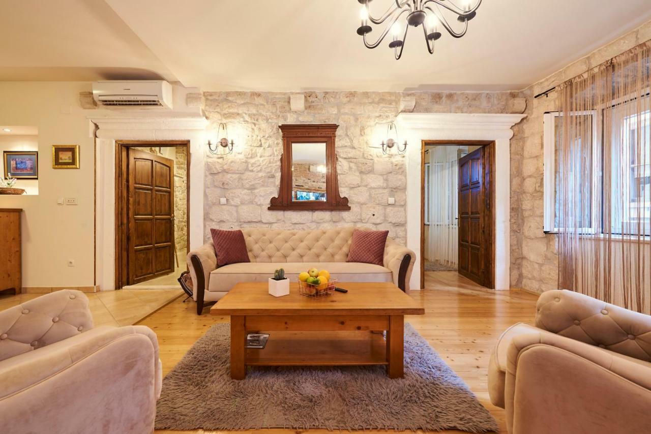 Apartment Capo Residence - Old Town - Parking تروغير المظهر الخارجي الصورة
